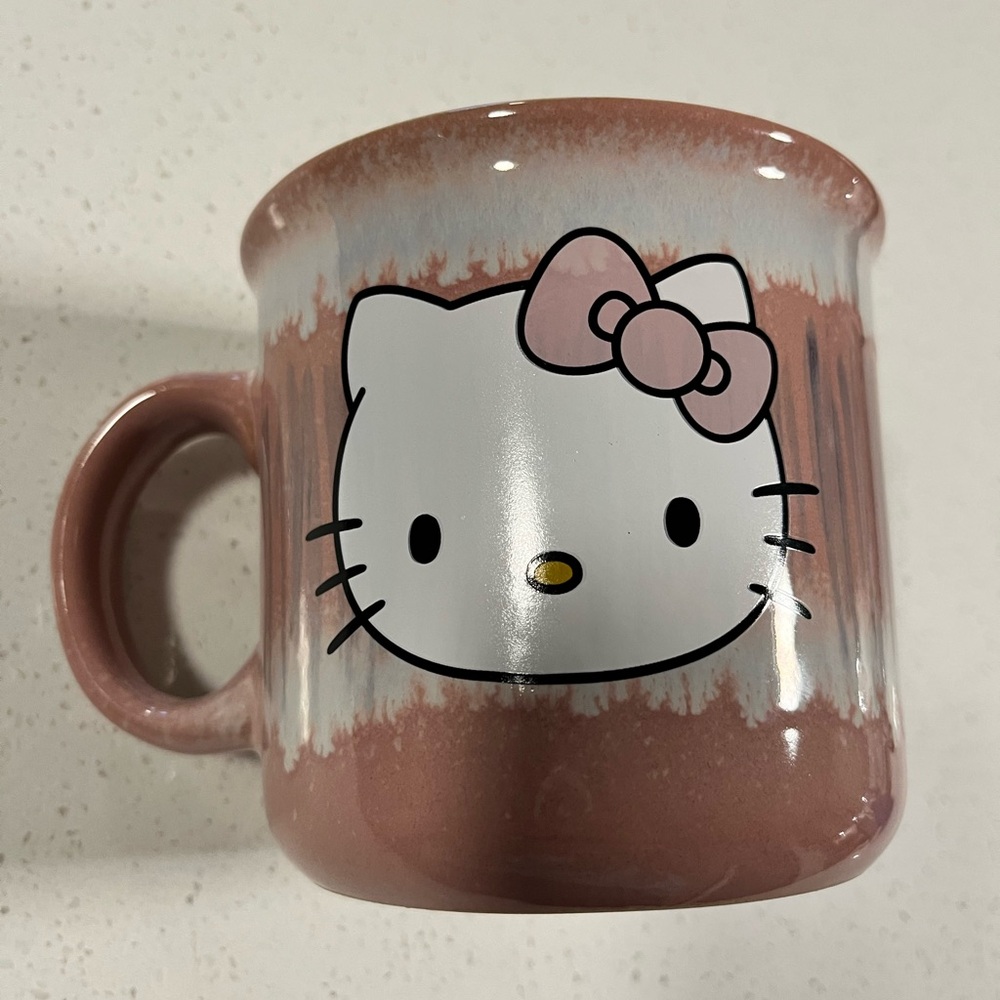 Hello Kitty Pink Mug - Picture 3 of 5
